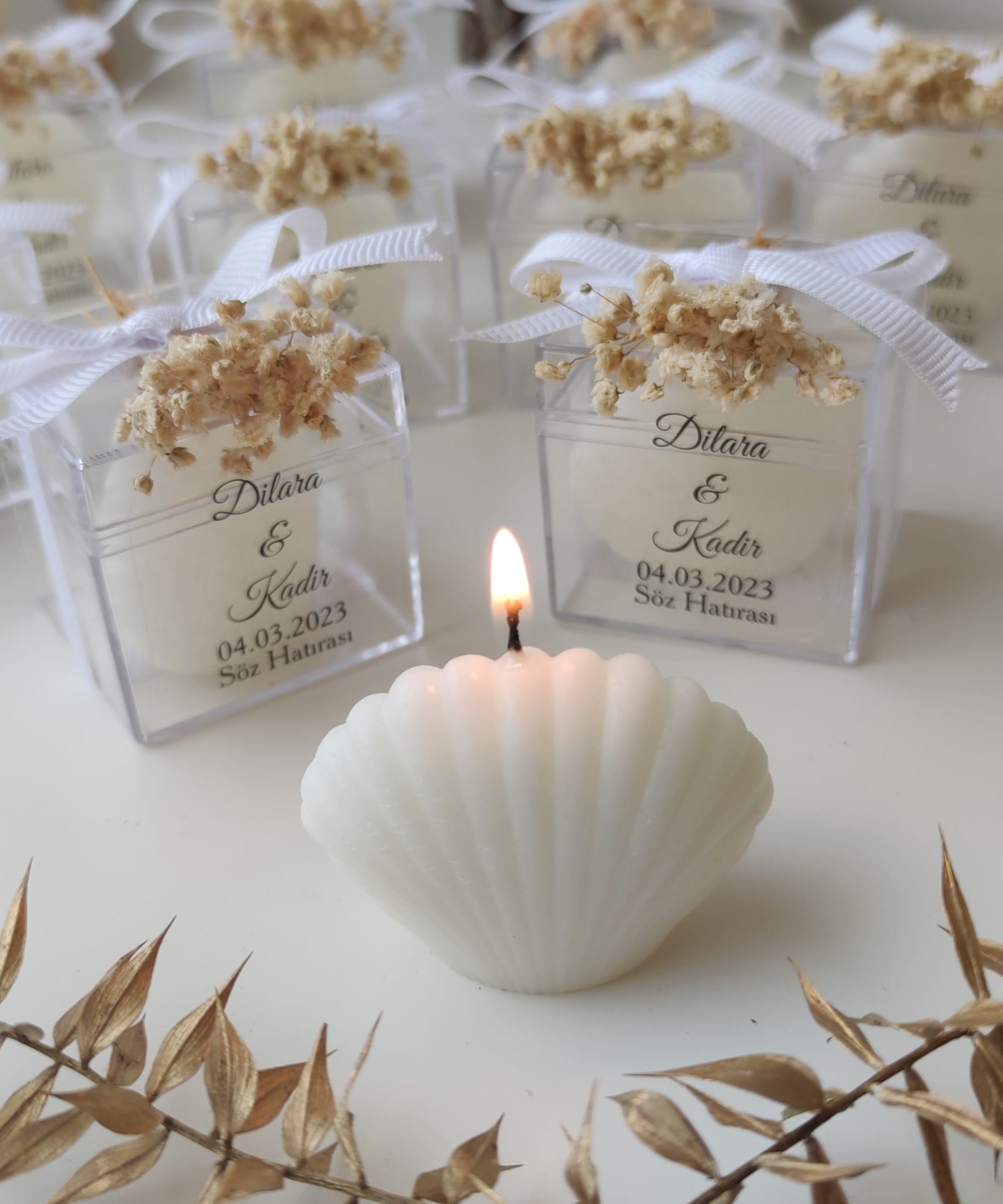 Wedding favours bulk Sea shell Shaped Candle with box for Bridal Shower