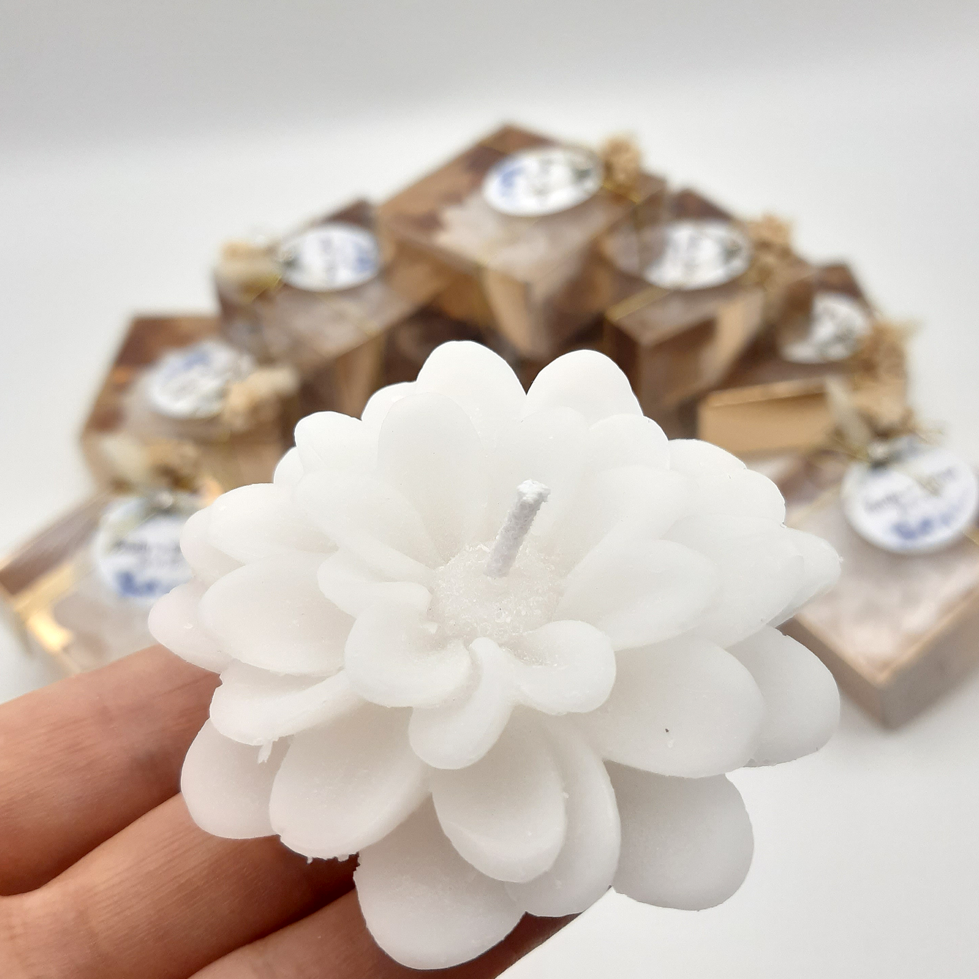 Wedding favours bulk Lotus Shaped Candle gifts Bridal Shower